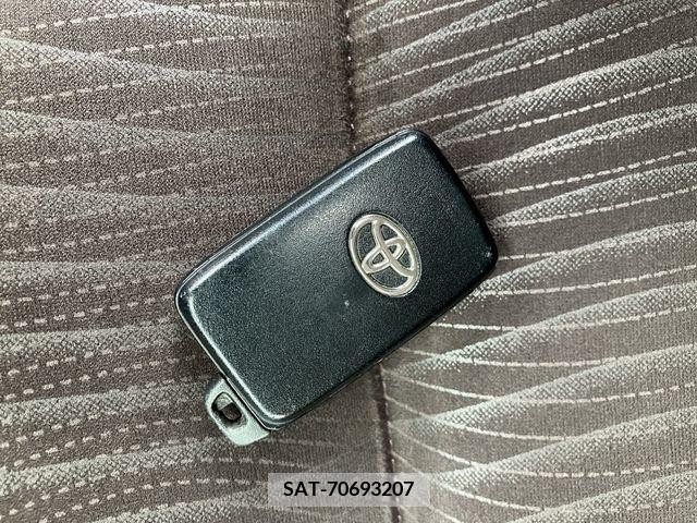 Toyota AQUA 2019-01 328313-16