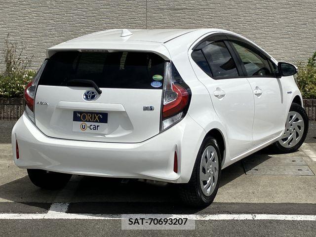 Toyota AQUA 2019-01 328313-2