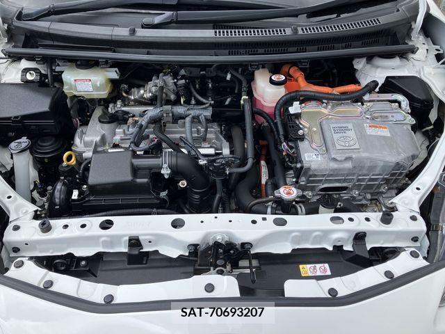 Toyota AQUA 2019-01 328313-18