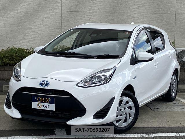 Toyota AQUA 2019-01 328313-0