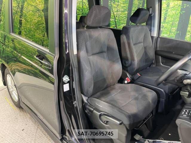 Honda e 2011-05 351727-8