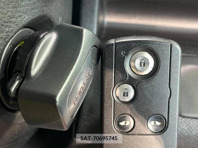 Honda e 2011-05 351727-5
