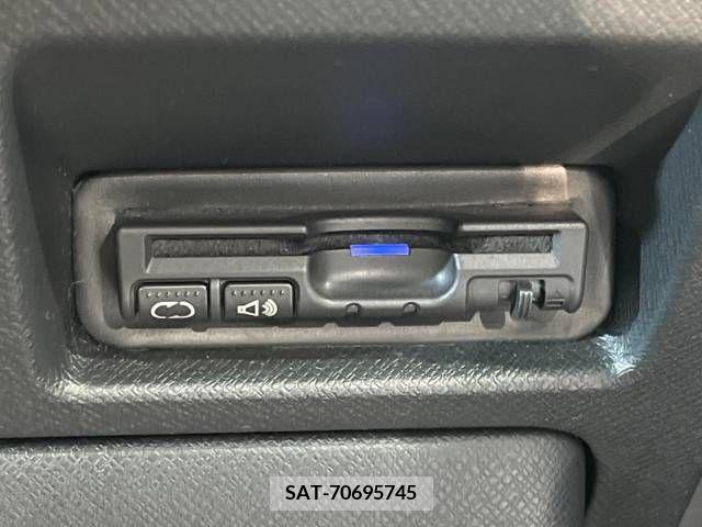 Honda e 2011-05 351727-4