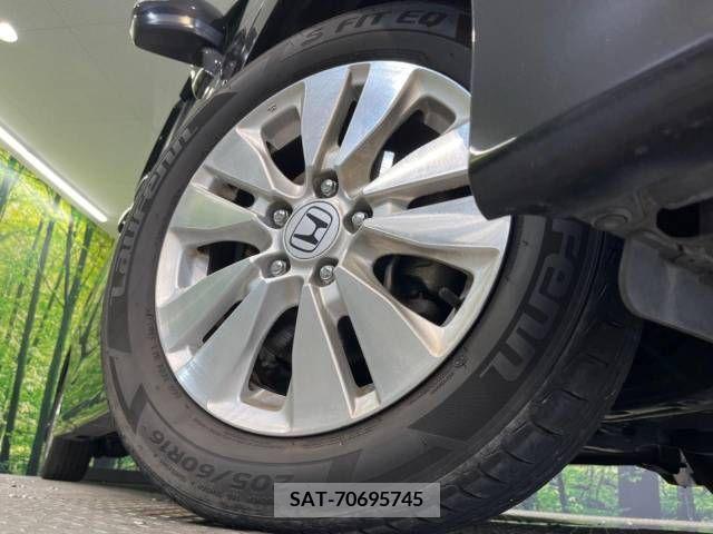 Honda e 2011-05 351727-14