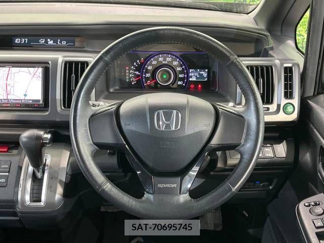 Honda e 2011-05 351727-12