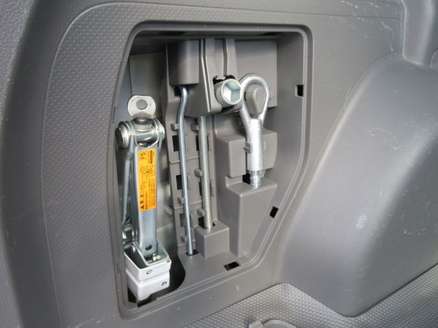 Nissan AD VAN 2016-09 22806-27