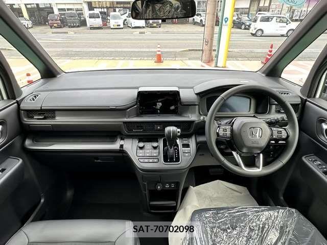 Honda STEP WGN 2024-04 324728-10