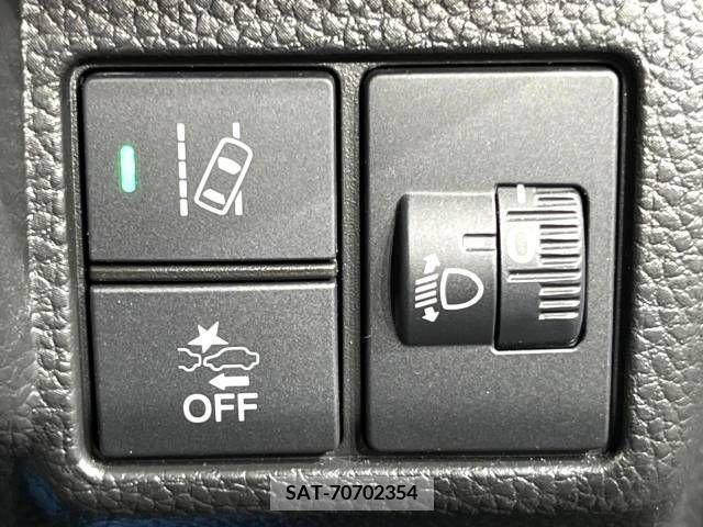 Honda N BOX CUSTOM 2023-03 279147-4