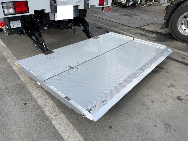 Nissan CONDOR 2023-01 1573-17