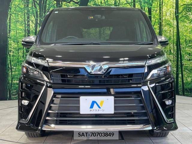 Toyota VOXY 2018-07 290993-15
