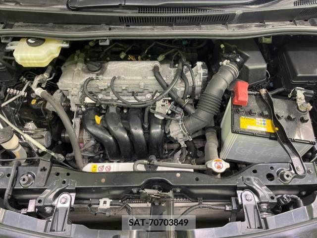 Toyota VOXY 2018-07 290993-18