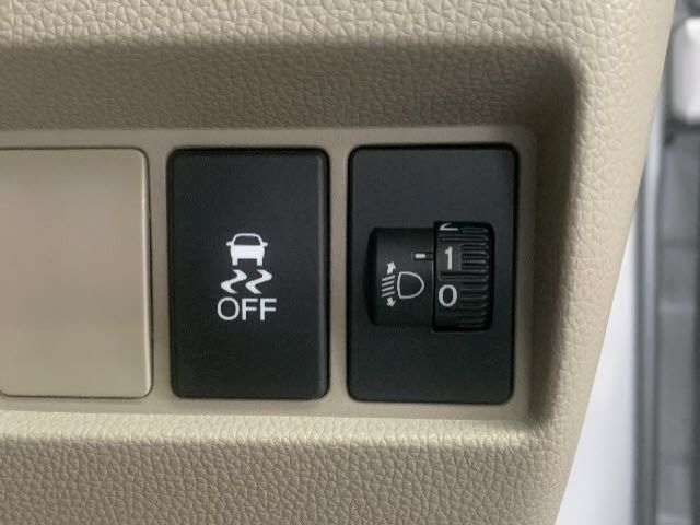 Honda N-WGN 2018-06 6856-15
