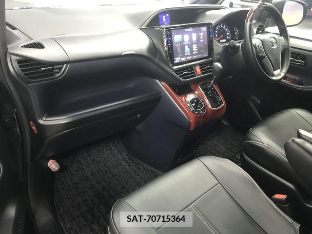 Toyota VOXY 2015-03 217936-10