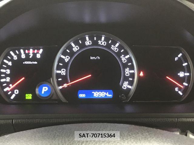 Toyota VOXY 2015-03 217936-18