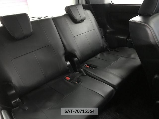 Toyota VOXY 2015-03 217936-8