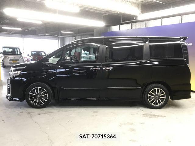 Toyota VOXY 2015-03 217936-13