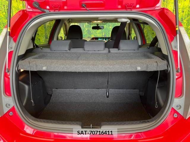 Toyota AQUA 2013-09 356298-10