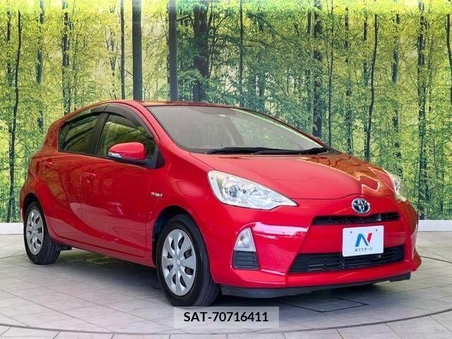 Toyota AQUA 2013-09 356298-16