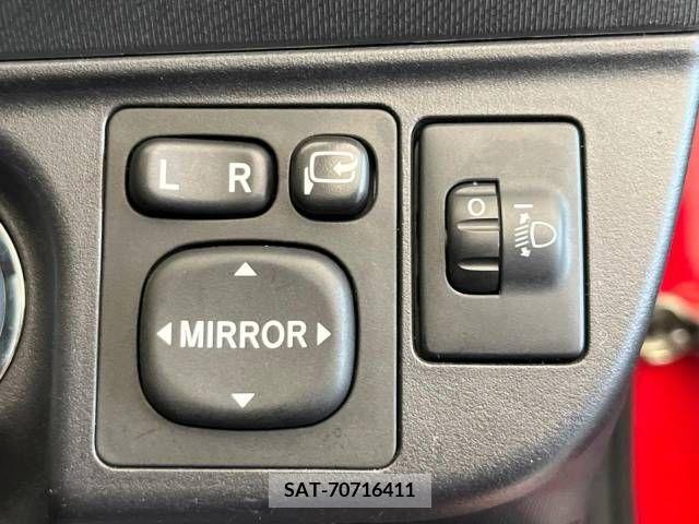 Toyota AQUA 2013-09 356298-7