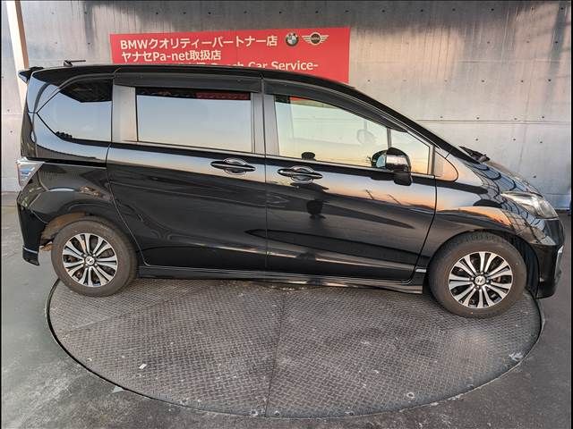 Honda FREED 2014-11 180568-1