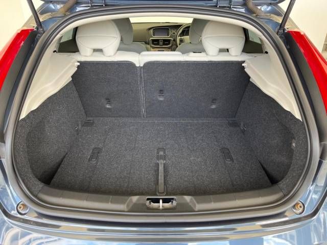 Volvo CROSS COUNTRY 2018-02 7754-11