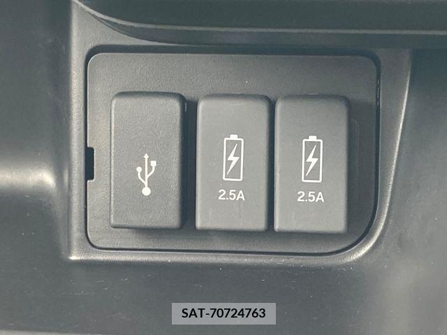 Honda N BOX CUSTOM 2021-05 330205-11