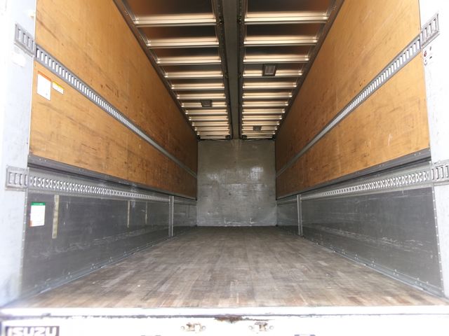 Isuzu GIGA 2016-09 12491-28