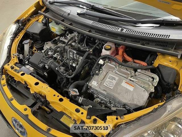 Toyota AQUA 2013-09 260398-13