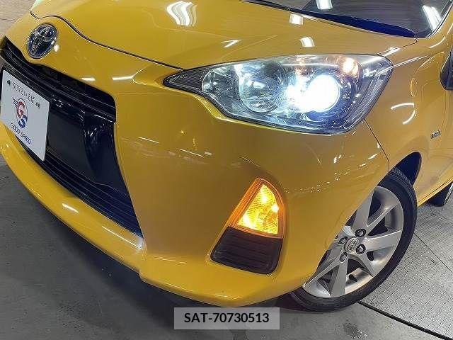 Toyota AQUA 2013-09 260398-9