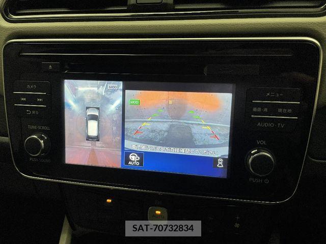 Nissan LEAF 2018-10 232406-17