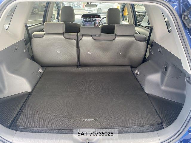 Toyota PRIUS ALPHA 2012-02 382535-29