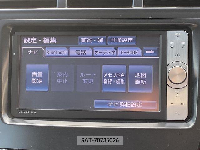 Toyota PRIUS ALPHA 2012-02 382535-23