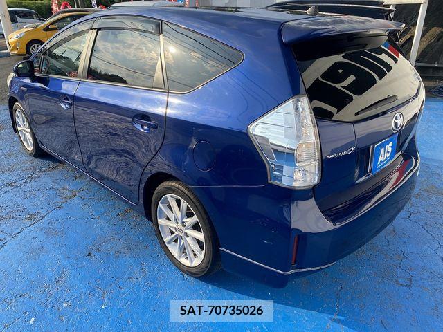 Toyota PRIUS ALPHA 2012-02 382535-4
