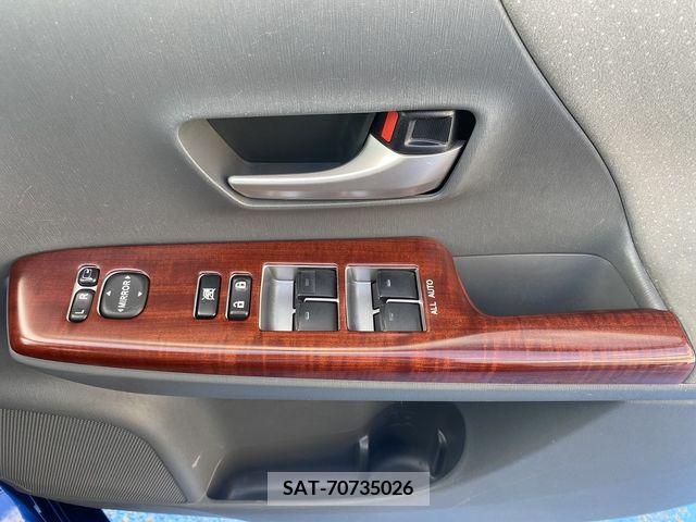 Toyota PRIUS ALPHA 2012-02 382535-17