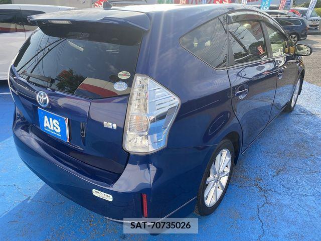 Toyota PRIUS ALPHA 2012-02 382535-3
