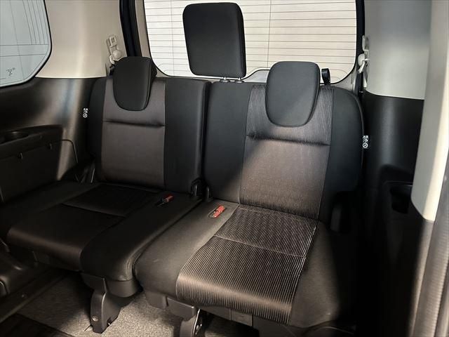 Nissan SERENA 2016-12 193098-24