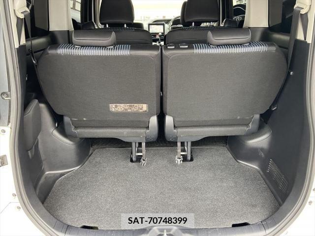 Toyota VOXY 2015-05 213373-17