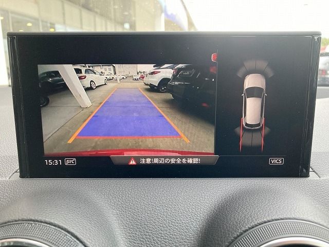 Audi Q2 2018-09 8582-14