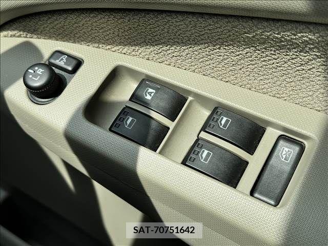 Daihatsu MOVE 2012-12 327028-17