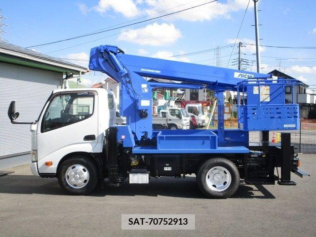 Hino DUTRO 2015-08 206870-3