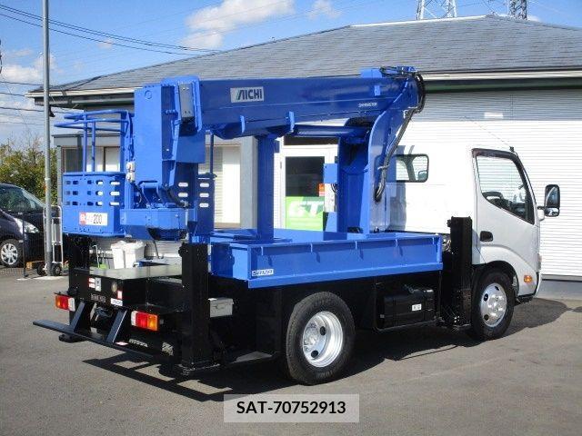 Hino DUTRO 2015-08 206870-5