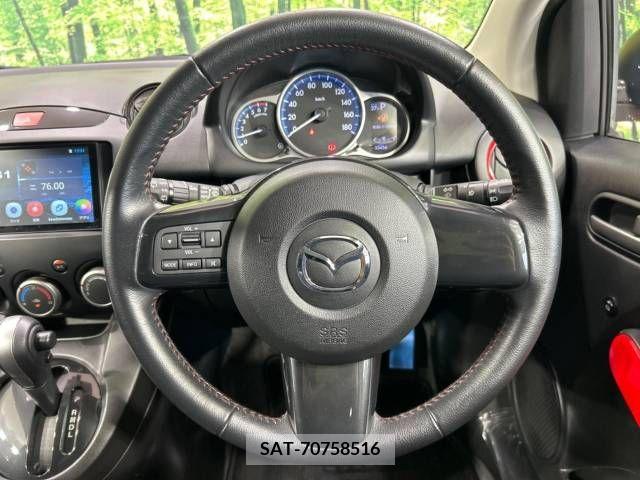 Mazda DEMIO 2013-08 396384-11
