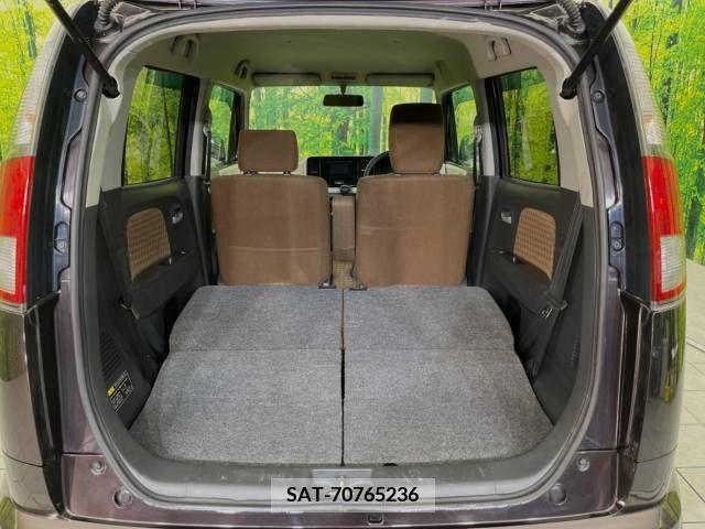 Nissan MOCO 2012-01 324533-9