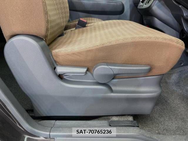 Nissan MOCO 2012-01 324533-5