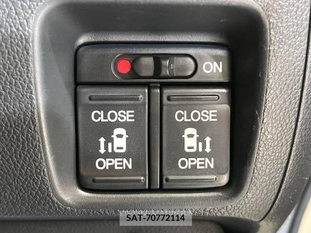 Honda N BOX CUSTOM 2015-07 306614-6