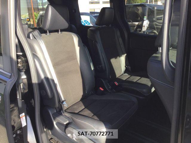 Toyota NOAH HYBRID 2020-05 279598-12