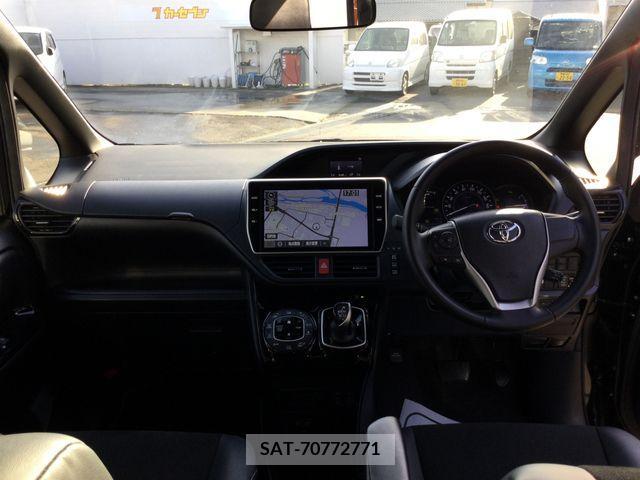 Toyota NOAH HYBRID 2020-05 279598-1