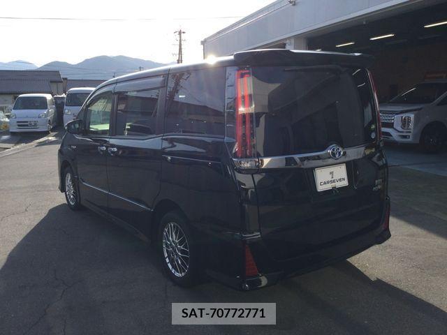 Toyota NOAH HYBRID 2020-05 279598-2