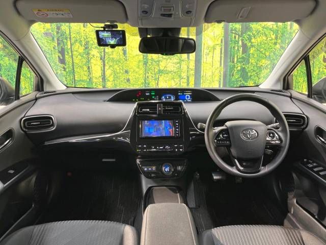 Toyota PRIUS 2019-01 13546-1