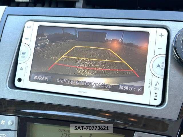 Toyota PRIUS 2013-12 282296-3
